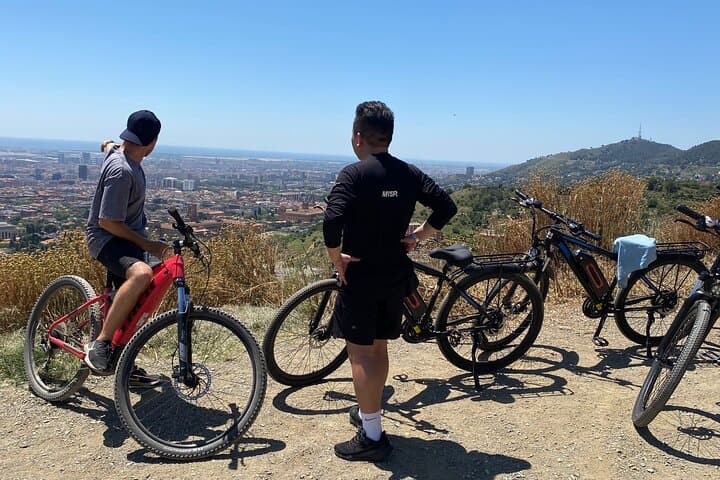 Barcelona to Tibidabo E-Bike Tour: Gaudí, Tapas & Summit Views