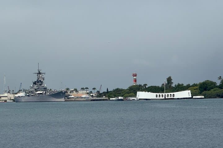 Pearl Harbor Arizona Memorial & USS Missouri Guided Tour from Honolulu photo 1