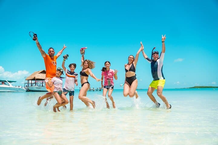Private Isla Contoy & Isla Mujeres Snorkel Tour from Playa del Carmen