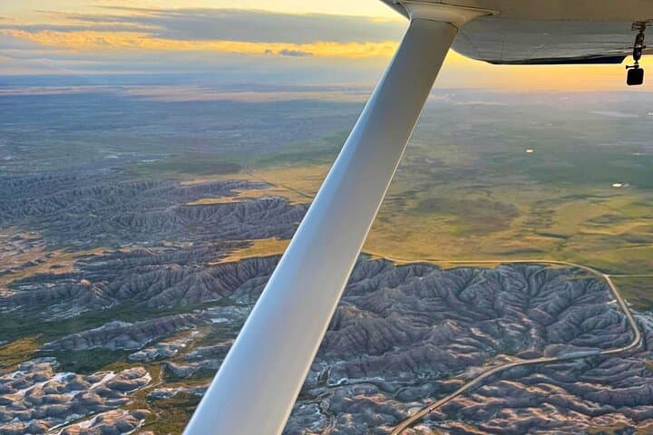 Ultimate Small Plane Aerial Tour Over Badlands National Park