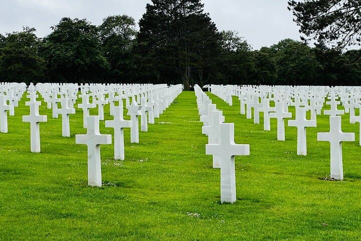 Explore History on a Private Tour to Mont-Saint-Michel & D-Day Beaches
