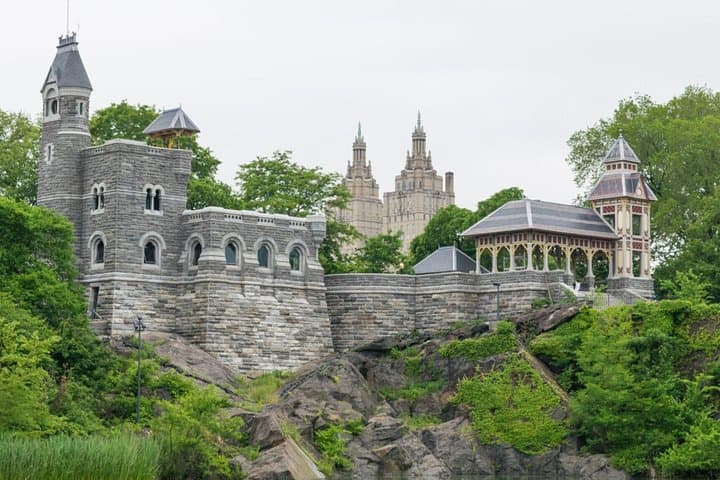 Central Park Private 2-Hour Guided Tour: Wollman Rink to Belvedere Castle photo 2