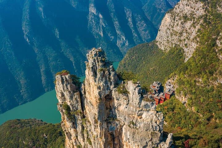 Hidden Yangtze Gorges Road Trip: 4-Day Chongqing Private Tour photo 4