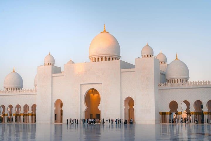 Sheikh Zayed Grand Mosque Private Tour from Dubai — Half-Day Abu Dhabi Cultural Experience photo 2