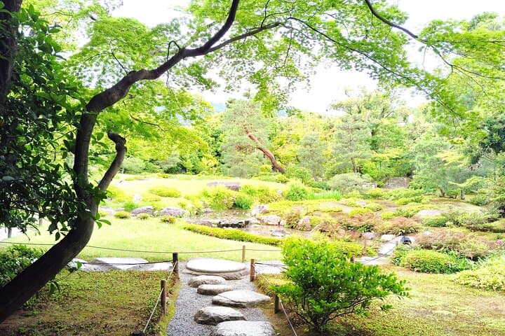 murinan-garden-tour-kyoto-matcha-tea-serene-garden-philosophy photo 3
