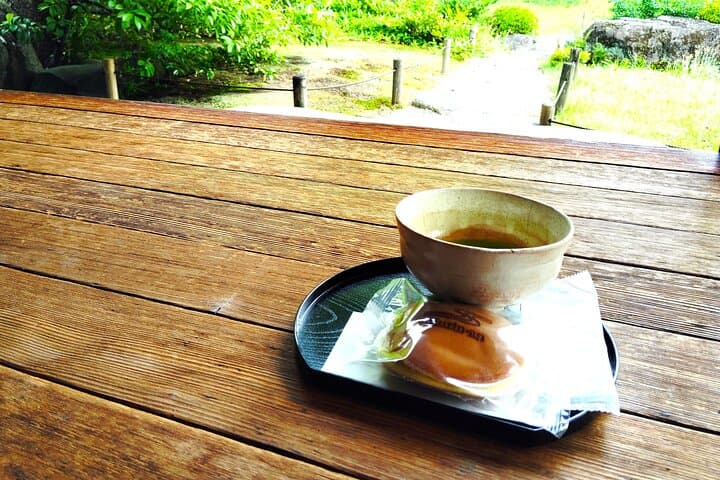 murinan-garden-tour-kyoto-matcha-tea-serene-garden-philosophy photo 2