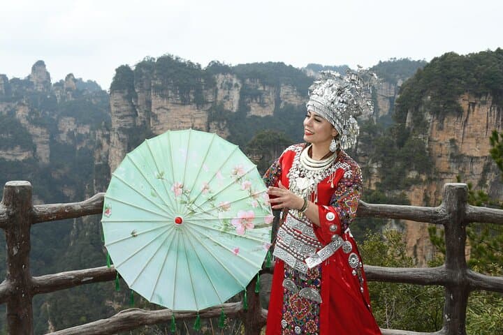 5-Day Avatar Mountains & Ancient Towns — Zhangjiajie Cableway, Glass Bridge & Tianmen