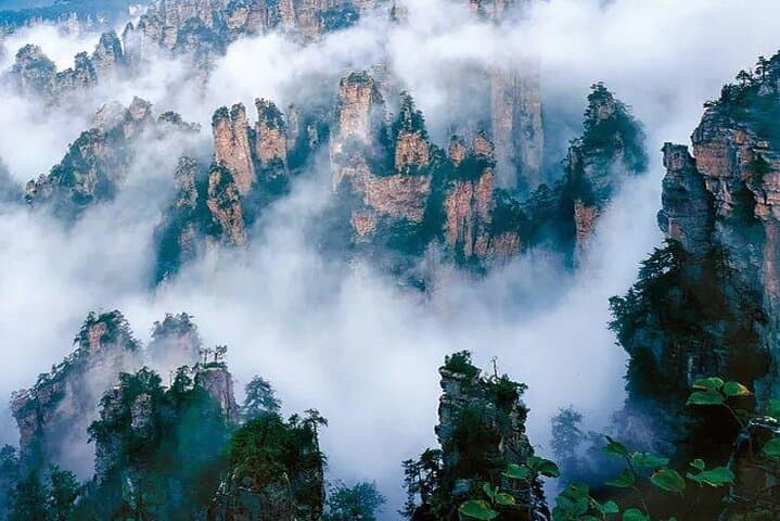 5-Day Avatar Mountains & Ancient Towns — Zhangjiajie Cableway, Glass Bridge & Tianmen photo 4