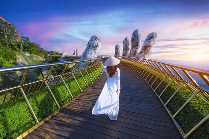 Ba Na Hills & Golden Bridge: Cable Car Day Trip from Da Nang