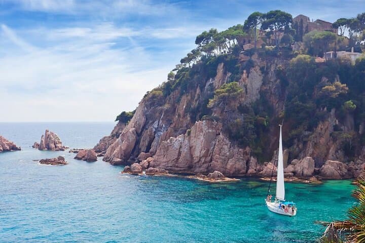 Costa Brava Sailing and Snorkeling: Cove Hopping from Barcelona