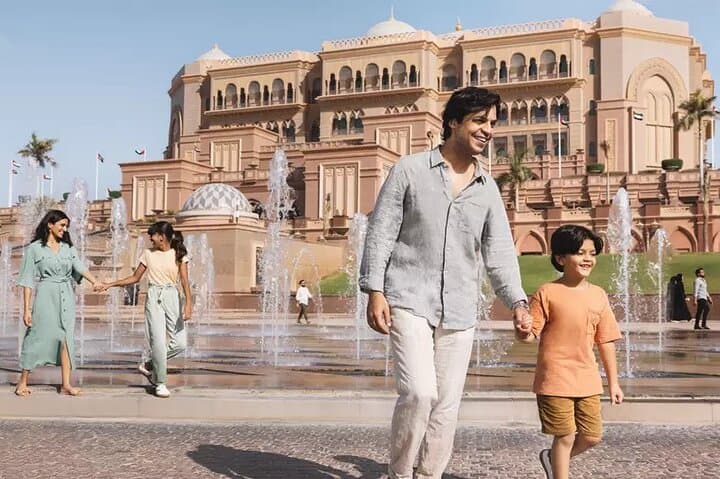 Abu Dhabi All-in-One: Sheikh Zayed, Corniche & Cultural Highlights Tour photo 2