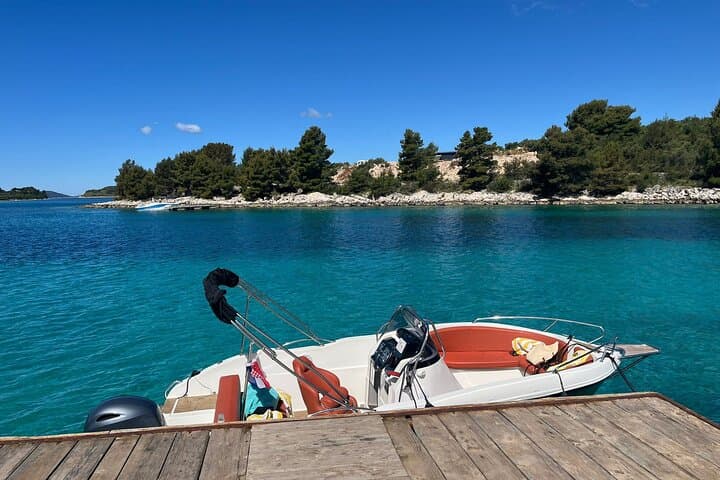 Blue Lagoon and Hidden Bays: Private Boat Tour from Split