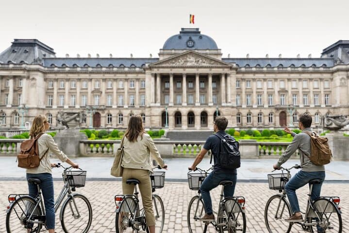 Brussels Bike Tour: Canal Routes, Comic Murals & Local Drinks photo 3