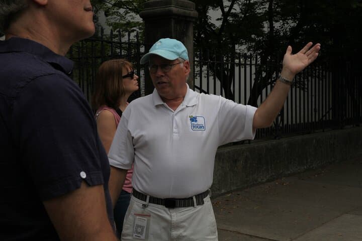Historic Charleston Walking Tour: Waterfront Park to the Exchange