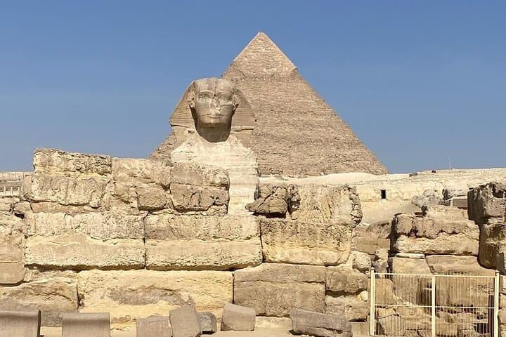 Around the Sphinx and Pyramids: Giza & Saqqara Day Tour Guide