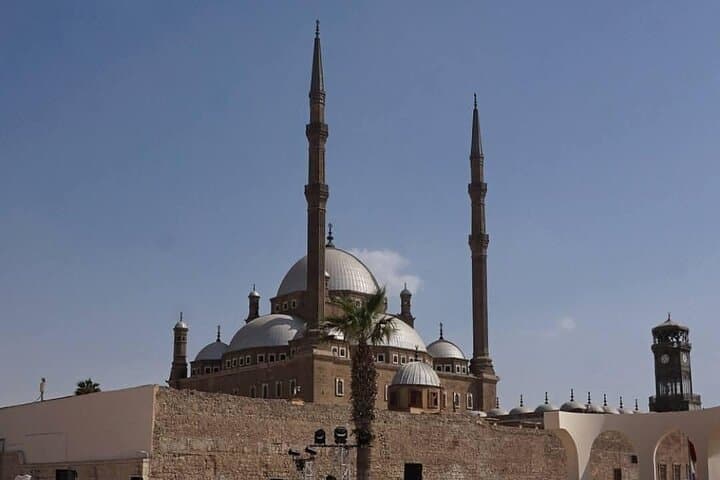 Around the Sphinx and Pyramids: Giza & Saqqara Day Tour Guide photo 5
