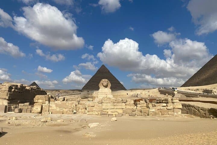 Around the Sphinx and Pyramids: Giza & Saqqara Day Tour Guide photo 6