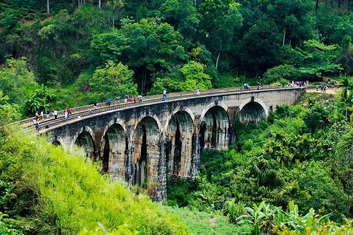 Day Trip to Ella: Nine Arch Bridge, Little Adam's Peak & Ravana Falls from Galle