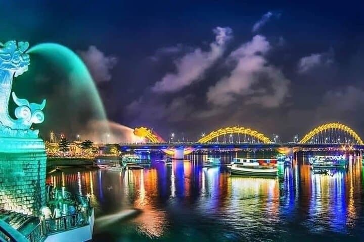 Han River Evening Cruise & Da Nang Charming Show: Nightlife, Bridges, and Culture photo 5