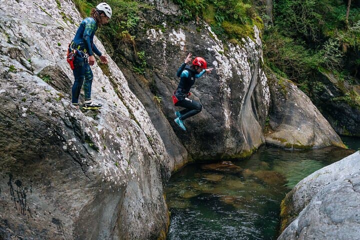 Canyoning Queralbs: Lower Freser Canyon Adventure in Girona photo 4