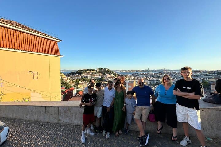 Lisbon Tuk-Tuk Miradouros: 1-Hour Panoramic Viewpoint Tour from Praça da Figueira photo 3