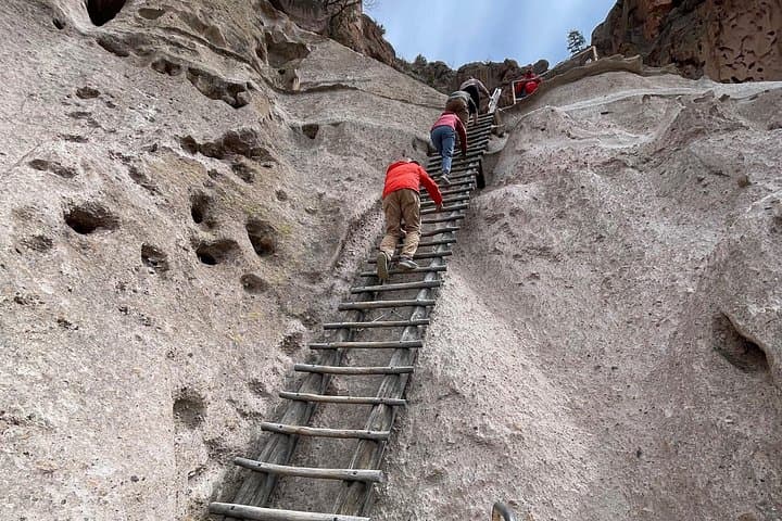 Luxury Day Trip from Santa Fe to Bandelier & Puye Cliff Dwellings