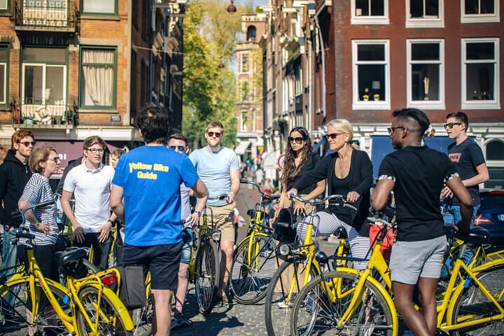 Amsterdam Small Group Bike Tour: 2-Hour Canal Belt Cycling Experience photo 3