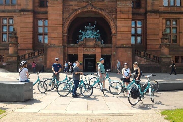 Glasgow City & Clyde Bridges Bike Tour — Explore Merchant City, Kelvingrove & Riverside by Bicycle photo 3