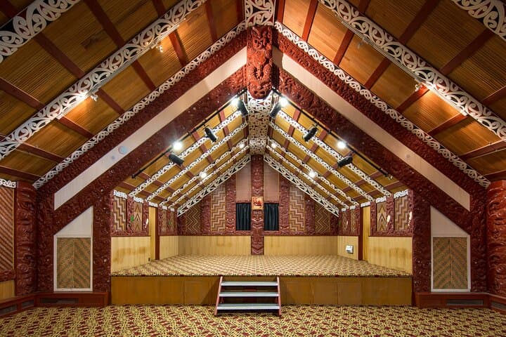 Rotorua Afternoon Te Puia Tour — Māori Culture, Pohutu Geyser & Kiwi House photo 5
