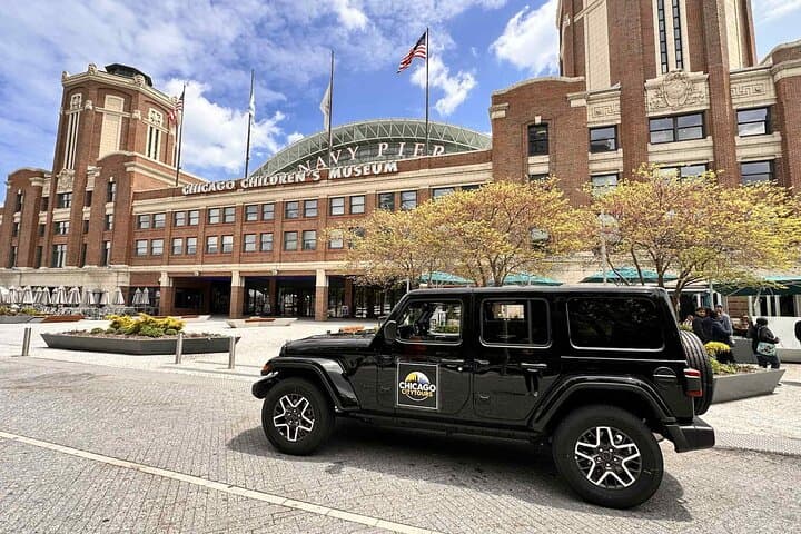 Explore Chicago: The Ultimate Personalized City Tour Experience photo 2