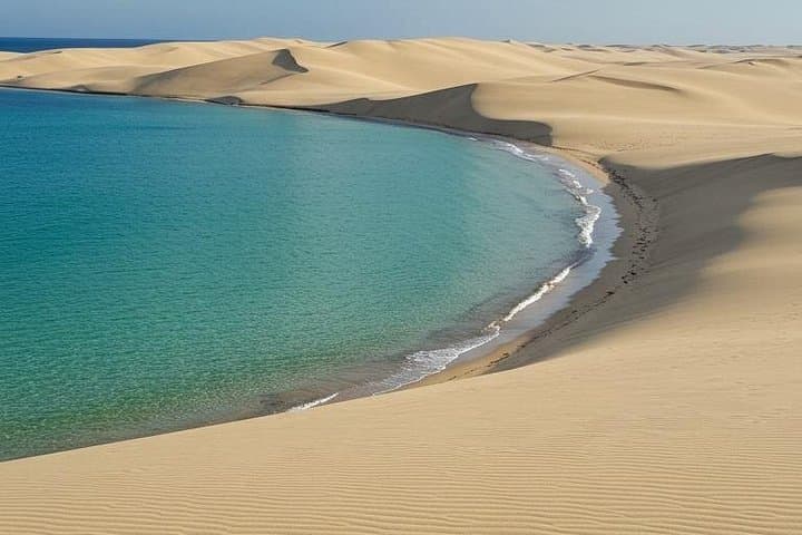 Doha Desert to Inland Sea: 4x4 Dune Ride, Sandboarding & Swim photo 2