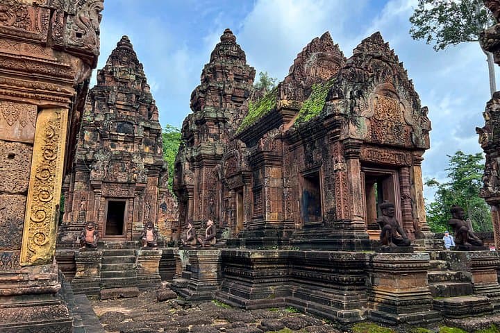 Full-Day Banteay Srei, Beng Mealea & Kulen Mountain Picnic from Siem Reap photo 2
