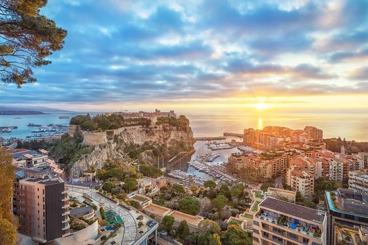 Monaco by Night Private Tour from Nice — Evening Lights, Luxury Yachts & F1 Circuit photo 4