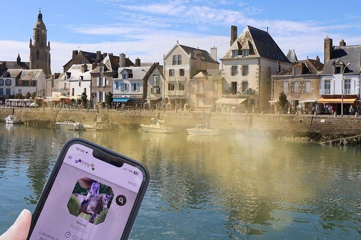 Magical Outdoor Escape Game Le Croisic: Urban Quest Through Historic Streets