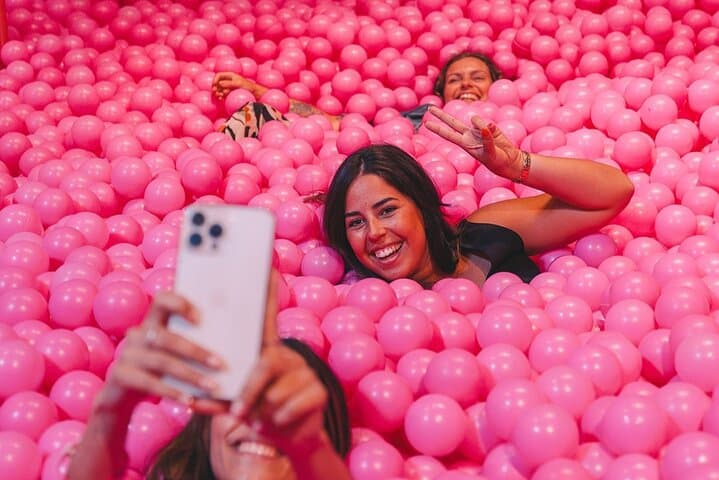Porto Pink Palace Rosé Museum: Immersive Tasting & Interactive Wine Experience