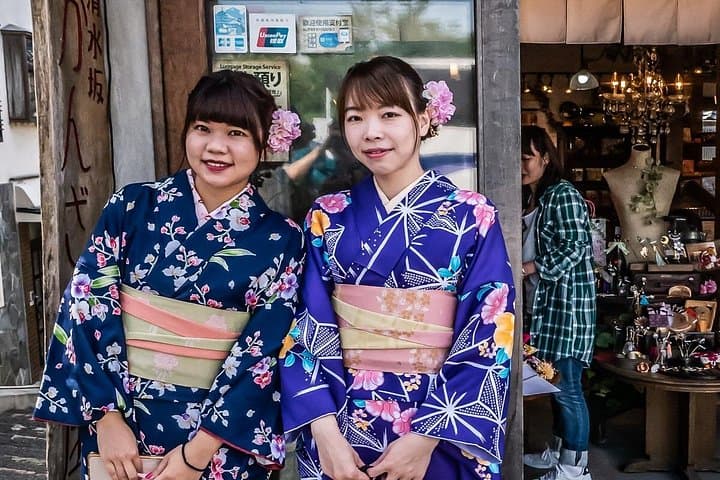 Private Osaka and Kyoto Full-Day Car Tour — Customized City Highlights
