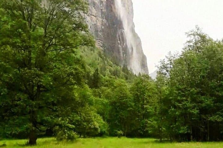 Interlaken to Lauterbrunnen: Early-Morning Staubbach & Stechelberg Waterfall Express photo 4