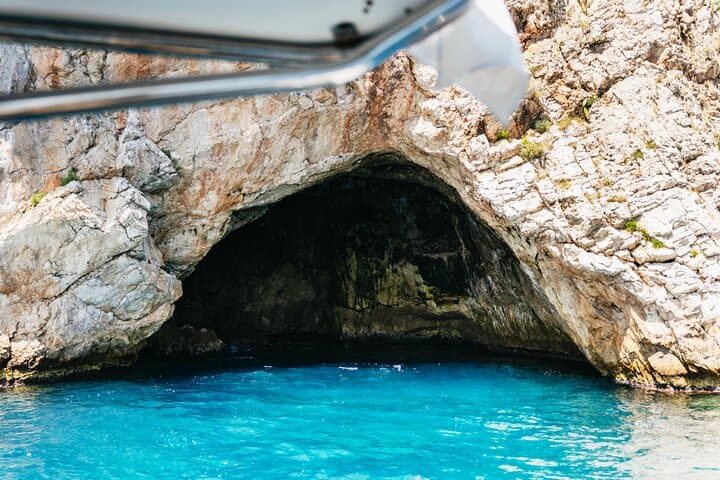 Nice Half-Day Boat Tour to Mala Cave and Villefranche photo 4