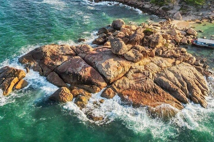 Nha Trang Half-Day City Tour — Oceanography Museum, Hon Chong Rock & Po Nagar Tower photo 2