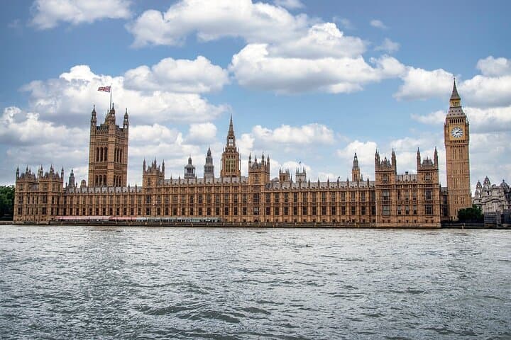 Big London Exclusive Rickshaw Tour — Pedicab Highlights from Westminster to Tower Bridge photo 2