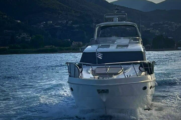 Half-Day Luxury Motor Yacht Cruise Along the Athenian Riviera photo 1