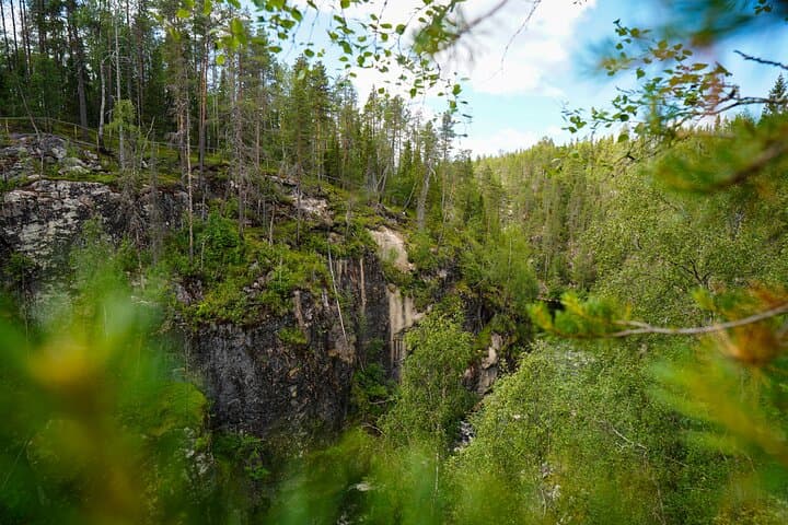 Auttikongas Wilderness Hike from Rovaniemi — Waterfall Trails in Lapland photo 2