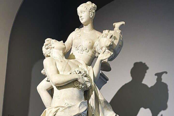 Victoria and Albert Museum Highlights: Raphael, Samurai Swords & Design Treasures photo 6