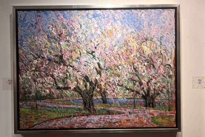 Back Bay Chocolate and Art Galleries Walking Tour — Boston Food & Art Stroll photo 3