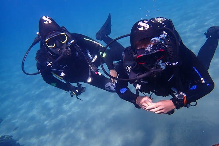 Shore Scuba Diving at Playa Chica, Lanzarote — Certified Diver Excursions