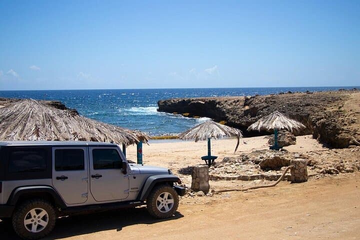 Private Jeep Excursion in Aruba: Custom 4x4 Tours to Arikok, Beaches & Natural Pools