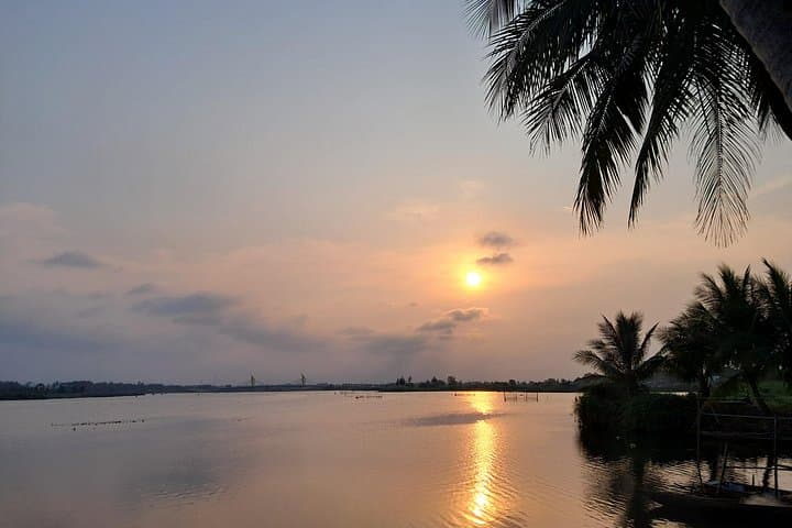 Hoi An Countryside Bicycle Sunset Tour: Tra Que Farm & Thanh Ha Pottery Experience photo 2