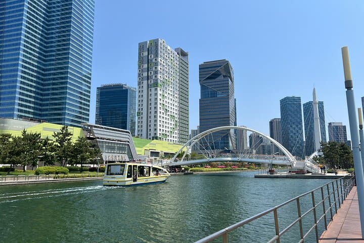 Incheon Highlights: One-Day Private Tour of Old Town, Songdo & Coastal Island photo 6