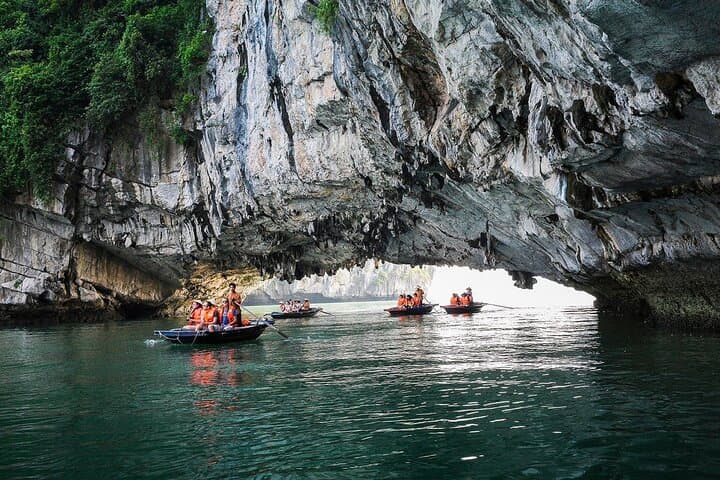 All-Inclusive Ha Long Bay Day Cruise: Sung Sot Cave, Kayaking & Titop Island photo 4