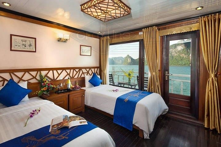 Royal Palace Cruise in Ha Long Bay: 2-Day Cave, Island & Kayak Experience photo 3
